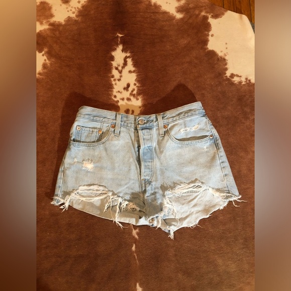 Levi's button fly shorts 501 style 
size 29 - Picture 1 of 5